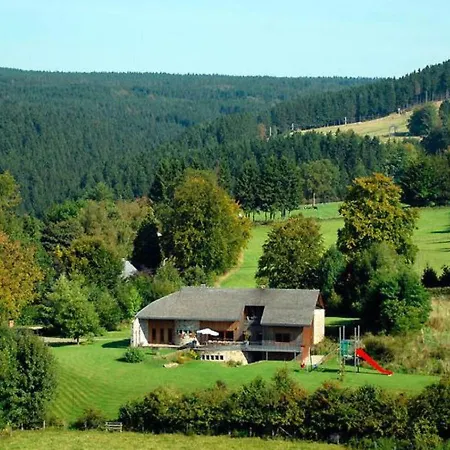 Villa Spacious In With Sauna Ovifat