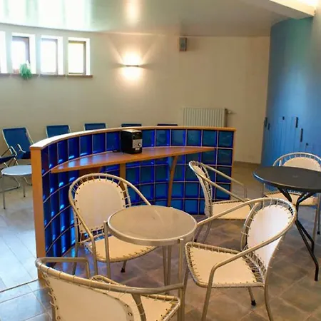 Large With Sauna, Βίλα *